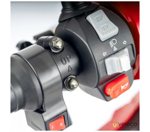 Veleco FASTER, Elektromobil mit Kapitnssitz