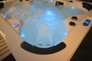 Whirlpool Outdoor Auenwhirlpool Hot Tub Spa Pool HE- 4 wei-hellgrau