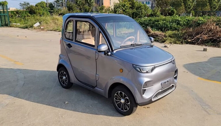 Kabinenroller ‚Flow Li‘ Mini E-Auto 45 km_h Lithium-Akku 2 Personen Kopie Kabinenroller ‚Flow Li‘ Mini E-Auto 45 km_h Lithium-Akku 2 Personen Kopie